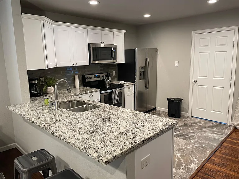4731 Linnet Ln — Photo 9