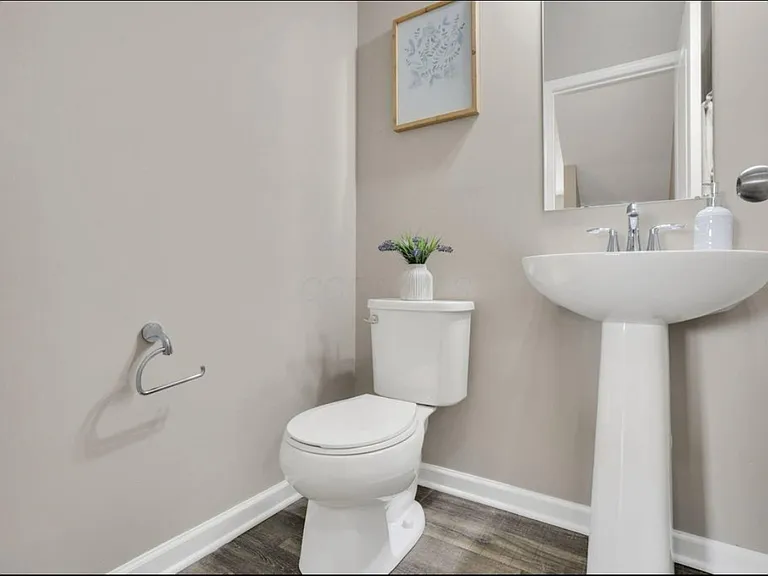 483 Autumn Ridge Cir — Photo 16