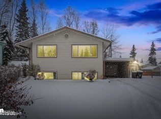326 Thomas Cir, Anchorage, AK 99508