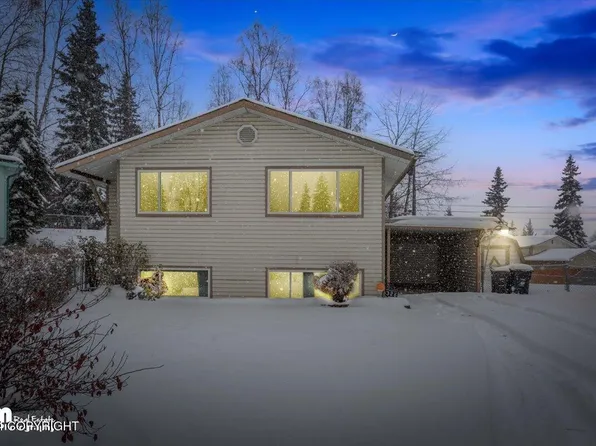 326 Thomas Cir, Anchorage, AK 99508