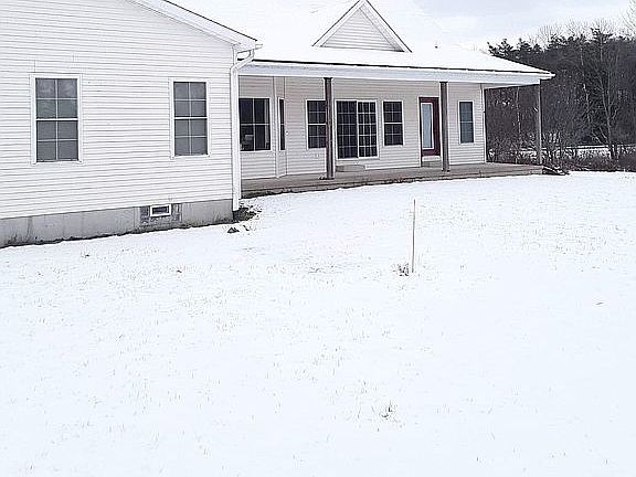 3rd image of 9009 Seneca Brook Est