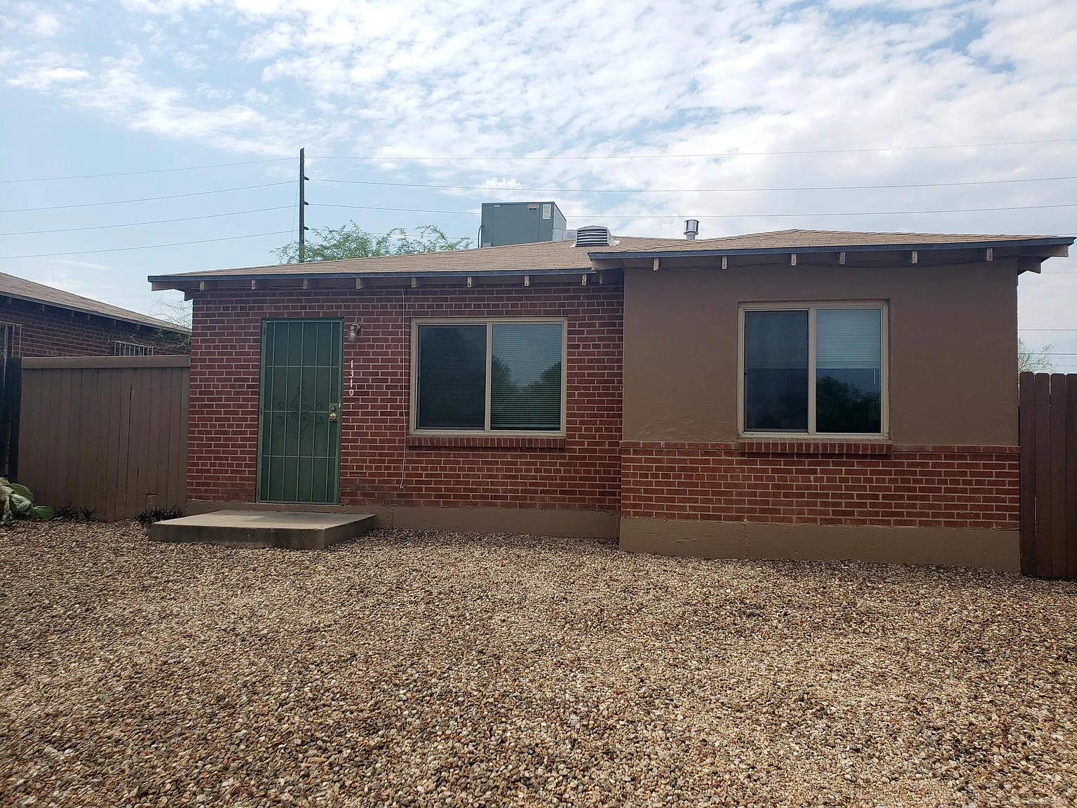 3 bed, 1016 sqft, $2,235 — Photo 1