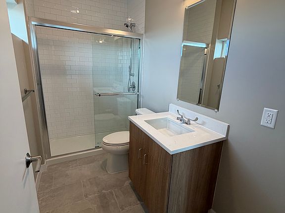 4th image of 1122 52nd St #1122