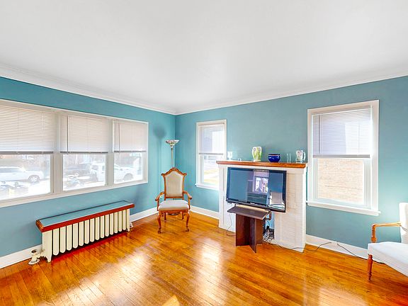 5th image of 3508 N New England Ave
