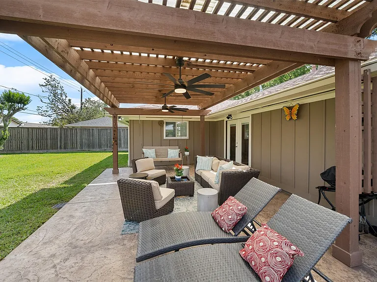 2523 Droxford Dr — Photo 30