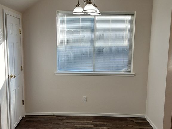 3rd image of 1860-1890 NE Fairview Ave #11110519