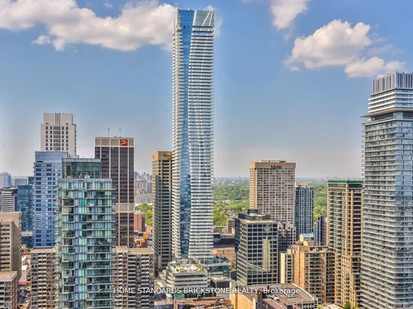 1 Bloor St E Unit 1306, Toronto, ON M4W 0A8