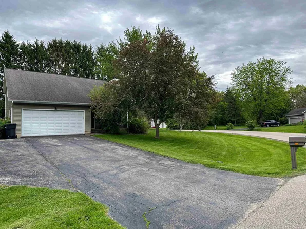 6360 Grossepark Rd, Sun Prairie, WI 53590