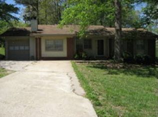 7301 Carlton Dr, Raleigh, NC 27616