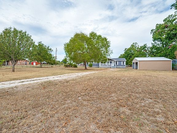 2nd image of 5294 County Road 4207