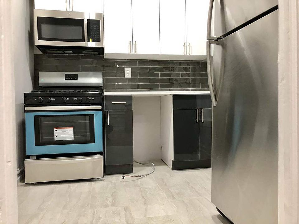 2nd image of 1325 E 19th St APT 9D