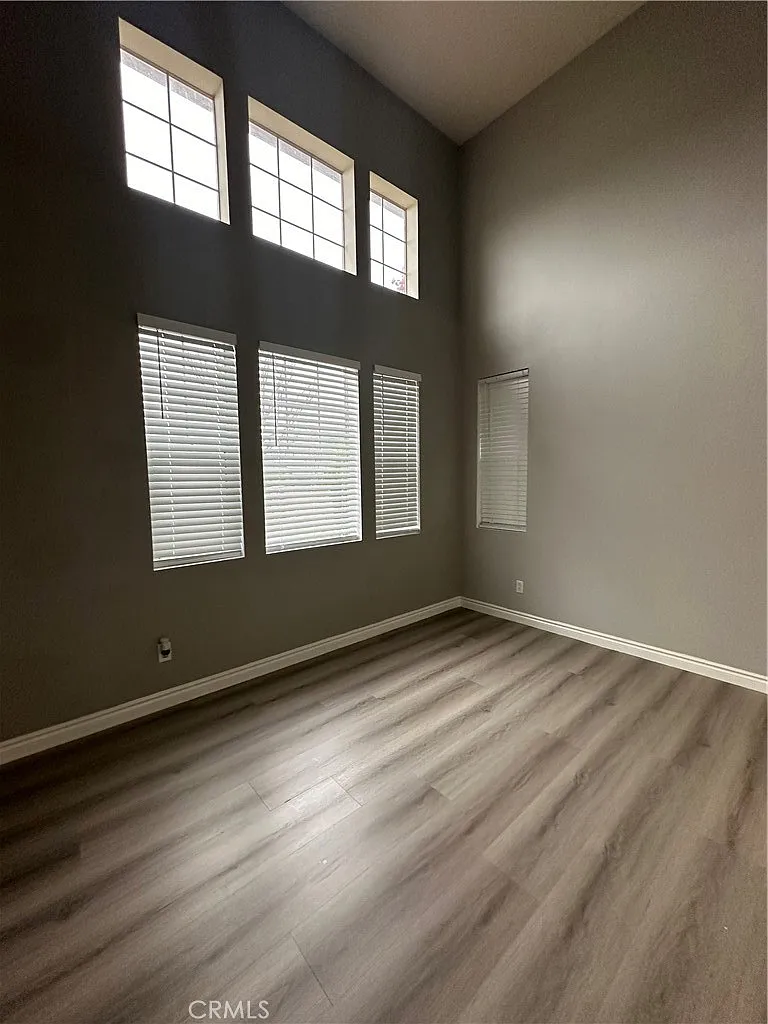 4 bed, 2031 sqft, $3,700 — Photo 4