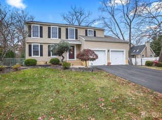32 9th St, Monroe Township, NJ 08831