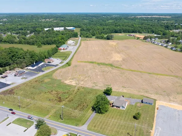 1732-3 Old Gallatin Rd, Scottsville, KY 42164