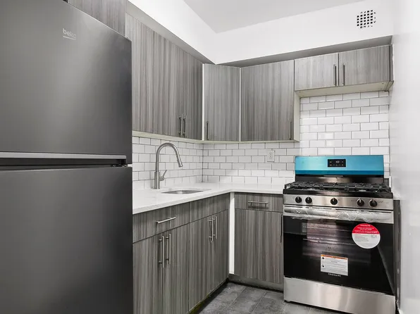 10 West 87th Street image 4 of 6