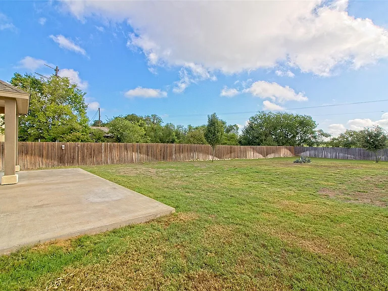31443 Kingsway Rd — Photo 30