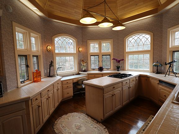 5th image of 31 Wyngate Dr