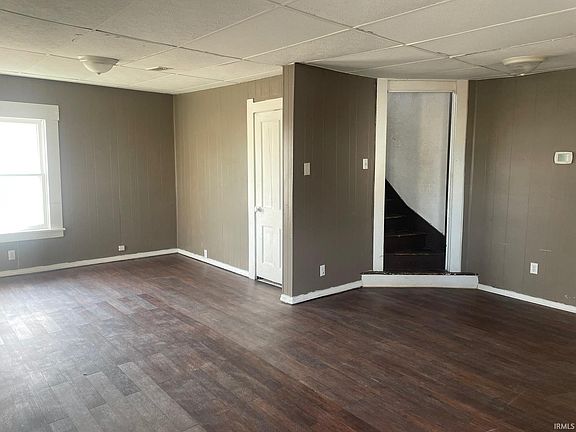 3rd image of 127 W Green St