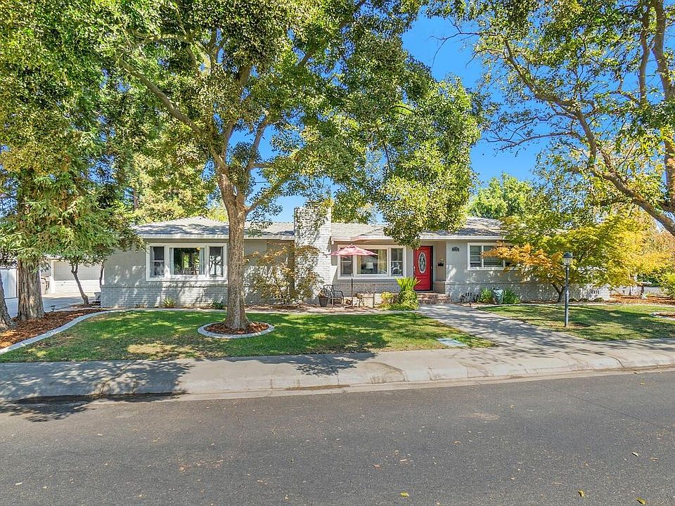 2nd image of 100 W Casa Linda Dr