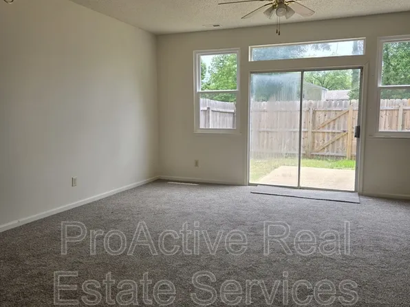 843 Old Clubhouse Rd, Virginia Beach, VA 23453
