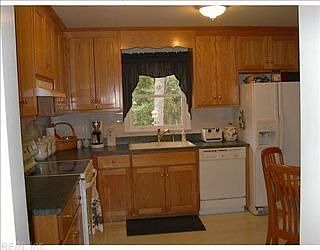 3rd image of 107 Phoenix Cir