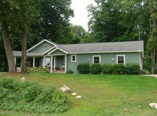 278 39th St, Allegan, MI 49010