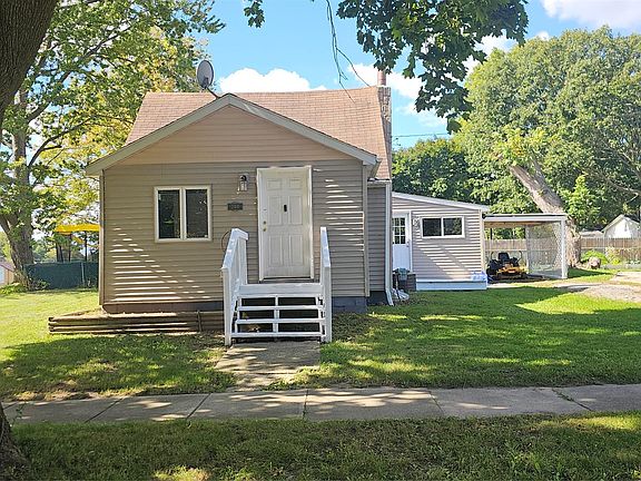2nd image of 200 W Fauble St