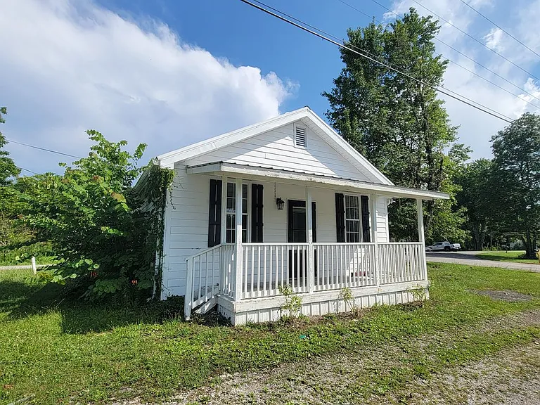 9156 Crossville Hwy — Photo 2