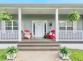 66 Lakeside Dr, Eureka Springs, AR 72631