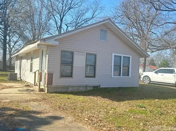 601 Rowena St S, Wynne, AR 72396