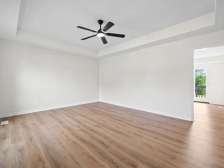 227 Short St — Photo 3