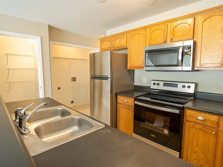 2774 Hartsfield Rd #2 — Photo 4