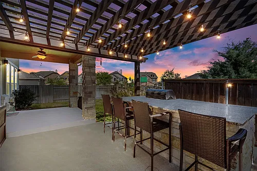 100 Speckle Park Dr Photo 1