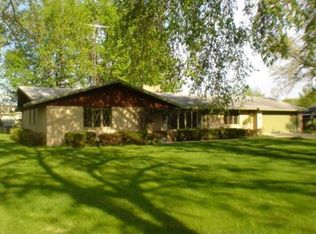 2210 Cearwater Rd, St Cloud, MN 56301