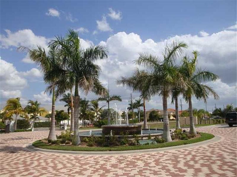 1st image of 2001 Bal Harbor Blvd #2