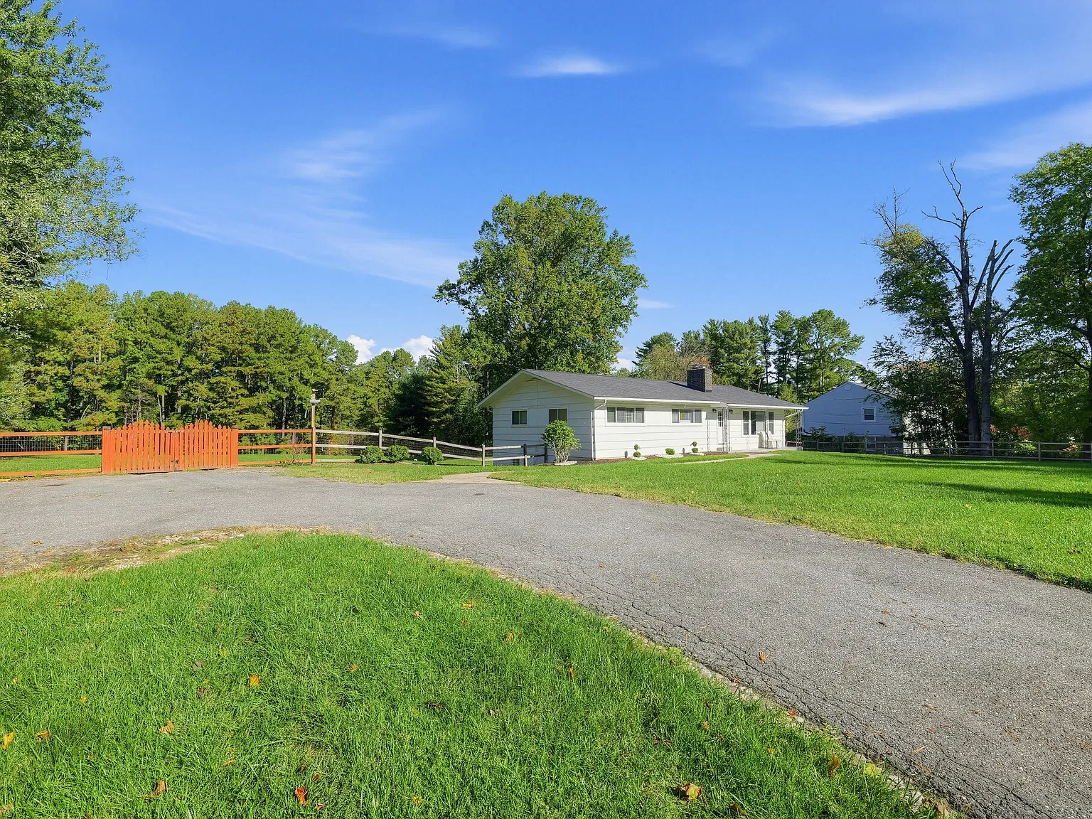4 bed, 1568 sqft, $3,000 — Photo 3