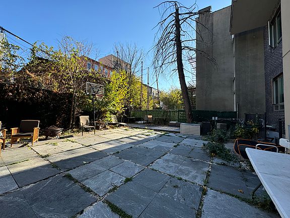 3rd image of 374 Harman St #3F