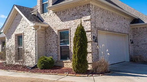 3707 Sterling Oaks Dr Photo 1