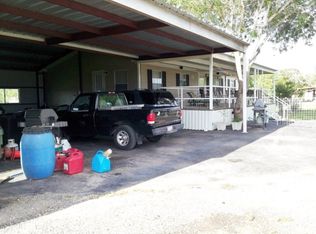 672 Muehl Rd, Seguin, TX 78155