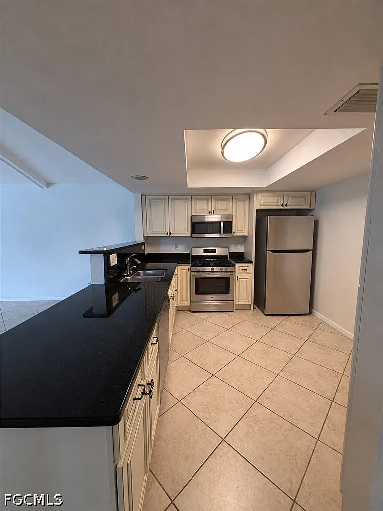 2 bed, 2.0 bath, 1172 sqft, $1,500 — Photo 4
