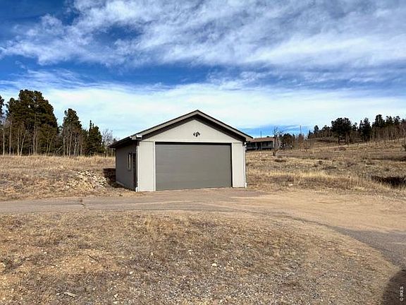 3rd image of 2979 Coyote Cir