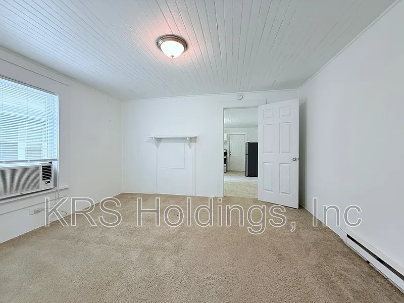 1 bed, 1.0 bath, $850 — Photo 3