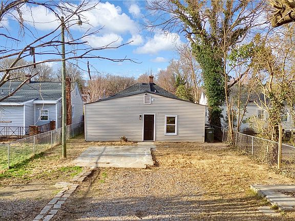 3rd image of 1804 Halifax Ave