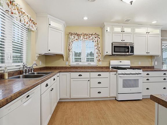 5th image of 9071 ROBIN ROAD