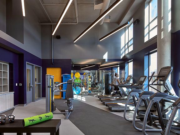 Gym (14th floor)