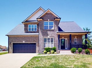 405 Glenstone Springs Dr, Clarksville, TN 37043