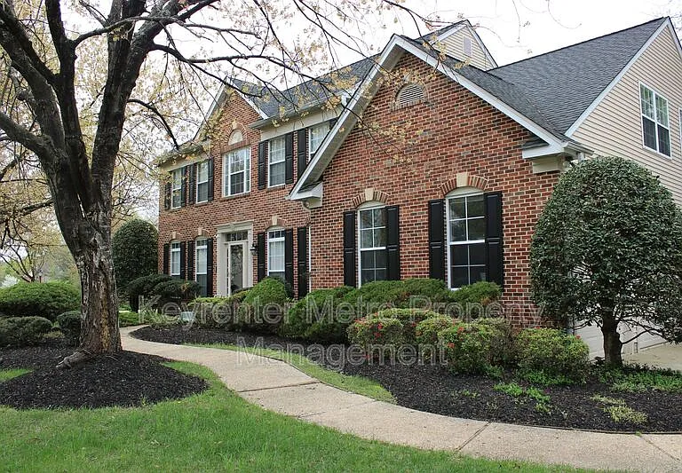 1614 Albert Dr — Photo 6