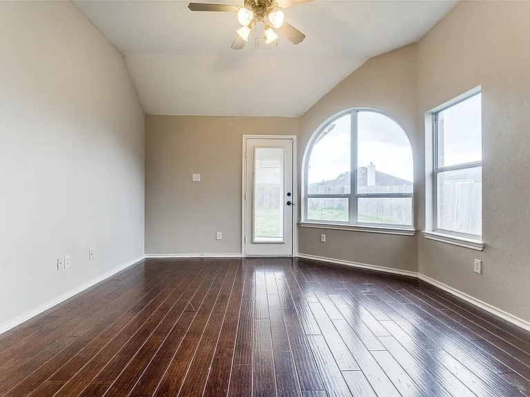 141 Arbordale Way — Photo 15