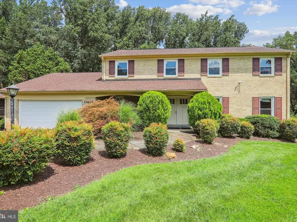 13625 Creekside Dr, Silver Spring, MD 20904