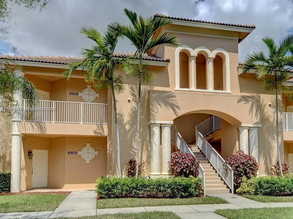 8910 Sandshot Ct #5123